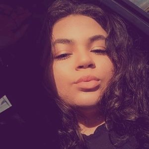 Meet your Posher, Ajanise